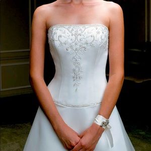 Casablanca size 8 wedding dress